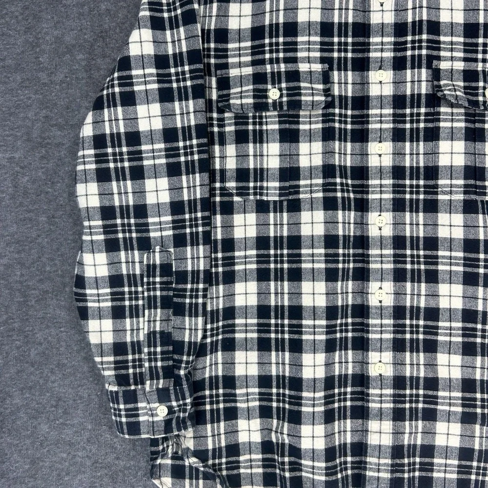 J. Crew Workshirt Mens Large Ivory black plaid Flannel Button Up Long‎ Sleeve